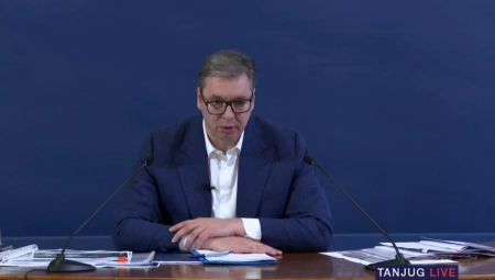 "U NOVEMBRU SE ODLUČUJE SUDBINA ČOVEČANSTVA" Vučić: Plašim se da bi pre toga moglo da dođe do teških stvari (VIDEO)