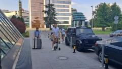 JOVIĆ NA "JEDNOJ NOZI" DOŠAO NA OKUPLJANJE Svetislav Pešić otkrio detalje povrede (VIDEO)