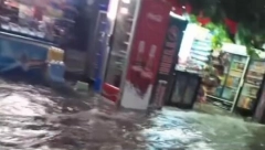 POTOP U BUJANOVCU: Jaka kiša pretvorila ulice u reke, apokaliptični prizori (FOTO)