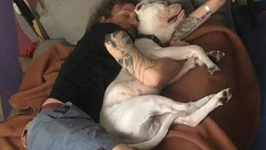 USKOČIO U VODU DA SPASE LJUBIMCA Momak zbog ljubavi prema psu izgubio život (FOTO)