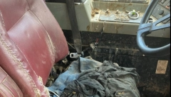 POLICIJA ZAUSTAVILA ŠKOLSKI AUTOBUS, UNUTRA HOROR Životinje u jezivom stanju, korisnici društvenih mreža zgroženi! (FOTO)
