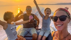 DECA IM NE IDU U ŠKOLU Ovaj par je prodao kuću da bi se preselili NA JAHTU, evo kako izgleda njihov život (FOTO)