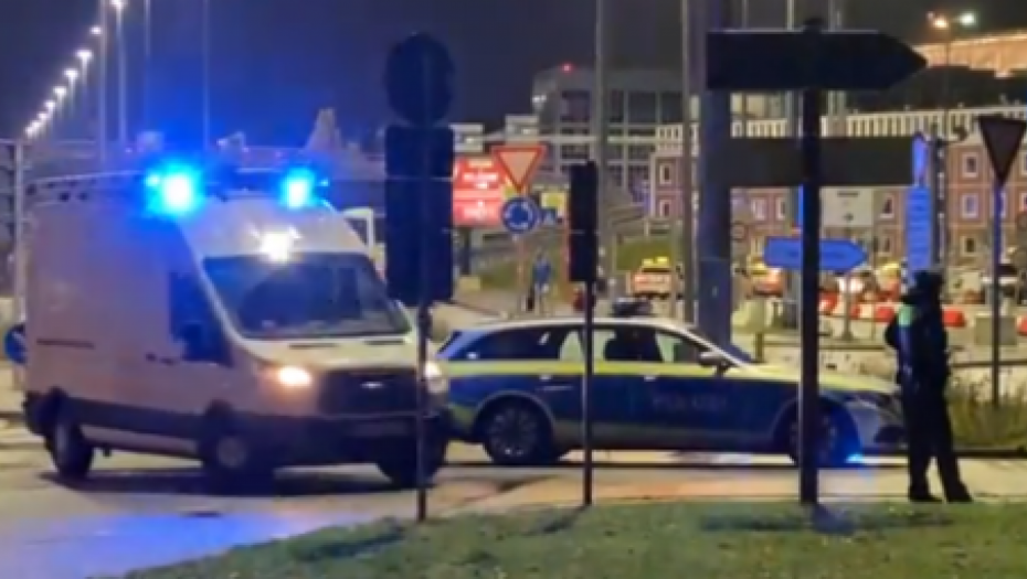 OTAC ĆERKU (4) DRŽAO ZA TAOCA NA AERODROMU! Pregovori sa policijom trajali 18 sati, evo koliku je KAZNU zatvora dobio!