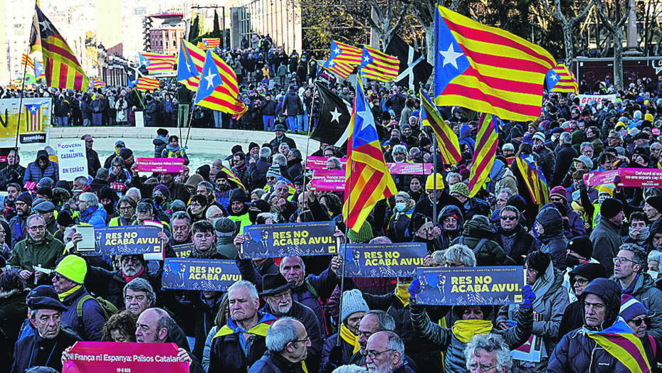 SEPARATISTI SVIH ZEMALJA, UJEDINITE SE Katalonci se pokazali kao Kurtijeva braća po mržnji