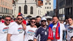 SRPSKI PEVAČ IZ DANSKE PRATI VEČERAŠNJU UTAKMICU Javno otkrio za koga navija, ljudi u šoku