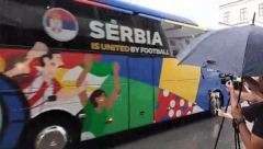 "ORLOVI" POLETELI KUĆI Reprezentativci krenuli za Beograd, Piksi "pokisao" (VIDEO)