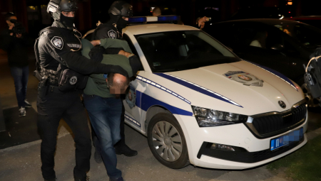 PIJANI I DROGIRANI VOZAČ AUDIJA UDARIO DEČAKA (14) NA NOVOM BEOGRADU, SAD TVRDI DA GA NIJE VIDEO!