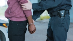 14-GODIŠNJAK UHAPŠEN ZBOG UBISTVA ŽENE Trostruko hapšenje posle užasa u Bačkom Petrovom Selu