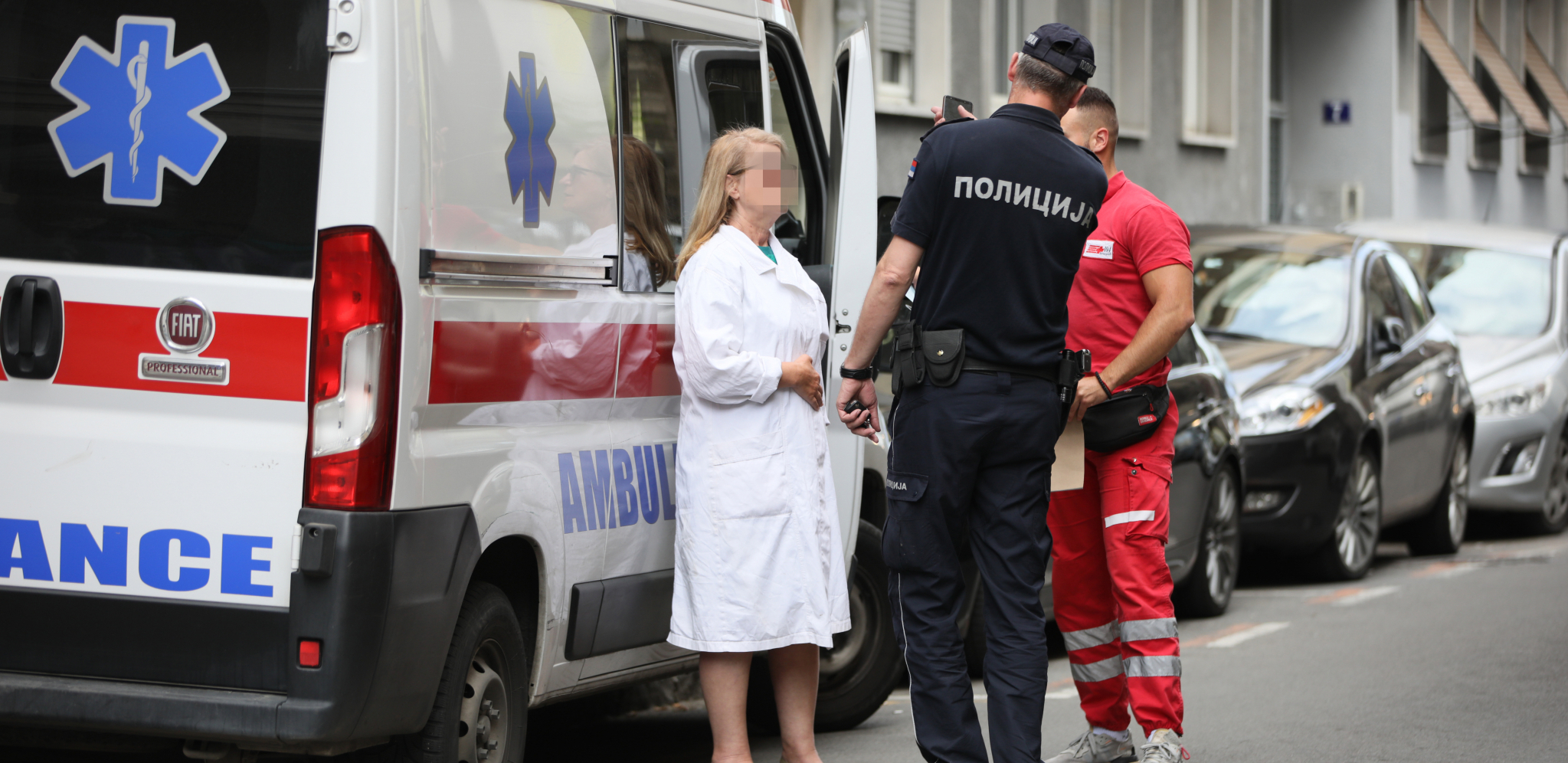 EKIPE HITNE POMOĆI INTERVENISALI 110 PUTA U udesima povređena i starica (89) i to na parkingu