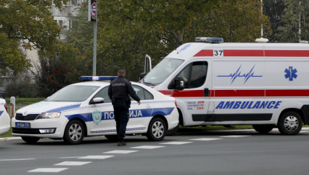 INTERVENCIJE HITNE POMOĆI ZBOG UDESA Pet osoba  je povređeno u dve saobraćajne nezgode