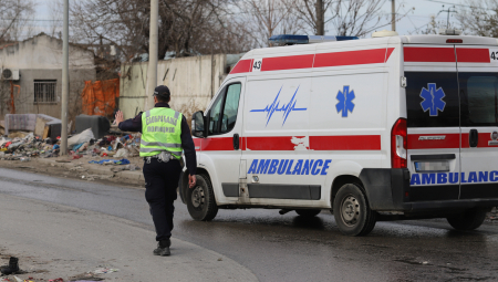 TRI DEVOJČICE POVREĐENE U SUDARU Pored njih u udesu kod Šumica povrede su zadobile i dve žene