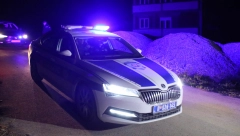 VOZAČ IZGUBIO KONTROLU NAD VOZILOM, PA POKOSIO PEŠAKA! Težak udes u Ripnju!