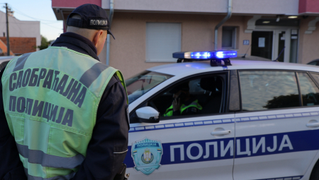 TROJICA PRIVEDENA ZBOG PIJANSTVA  Upravlјao električnim biciklom sa 3,29 promila alkohola