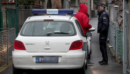 DETALJI INCIDENTA U VRANJU Htela da "iseče" devojku jer je u vezi sa njenim bivšim