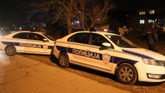 ISTRČALI IZ AUTA I PRETUKLI AMERIKANCA NA TERAZIJAMA Uhapšena dva maloletnika i stariji saučesnik