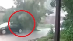 SNIMAK LEDI KRV U ŽILAMA Vozač kod Leskovca izbegao tragediju za dlaku (VIDEO)