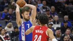 VEZENKOV IMA NOVI KLUB Bivši MVP Evrolige ide kod srpskog trenera