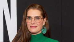 KOŠULJA KOJA OSTAVLJA BEZ DAHA Bruk Šilds osvojila fanove najanovijom slikom, ovaj model će voleti sve žene u Srbiji!