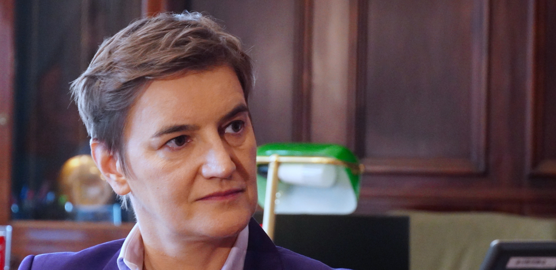 BOLESNA MRŽNJA, SVE UVEK SAMI O SEBI KAŽU! Brnabić prokomentarisala sramnu karikaturu Vučića u Šolakovom mediju