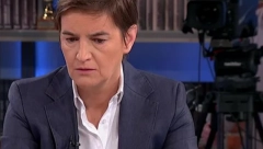 BRNABIĆ O STRAŠNIM PRETNJAMA KOJE JE DOBILA OD "EKOLOŠKIH" AKTIVISTA"  To je politika nasilja, ono što promovišu Šolakovi opozicioni mediji