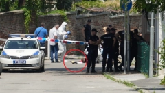 OVO JE SAMOSTREL KOJIM JE NAPADNUT ŽANDARM ISPRED AMBASADE IZRAELA Operacija u toku, lekari mu se bore za život (FOTO)