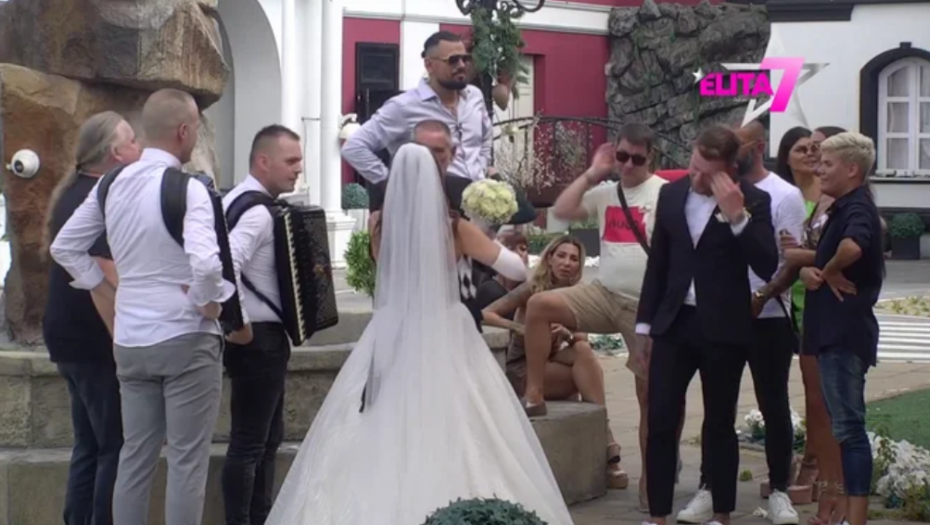 BIVŠA ZADRUGARKA STIŽE NA SVADBU MIONE I STANISLAVA Učesnici ni ne slute šta im se sprema, ona je najveće iznenađenje!