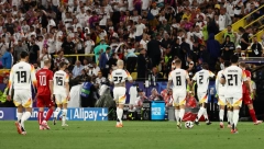 OVAKO NEŠTO SE NE PAMTI Nevreme i gromovi tutnje Dortmundom, Nemci i Danci čekaju UEFA, opšti haos!