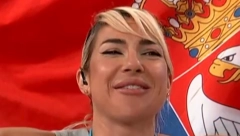 TO, JOVANA, NIJE TVOJA GLAVA ZA NEČIJE NOGE! Voditeljka s ćerkom uradila jednu stvar, društvene mreže gore