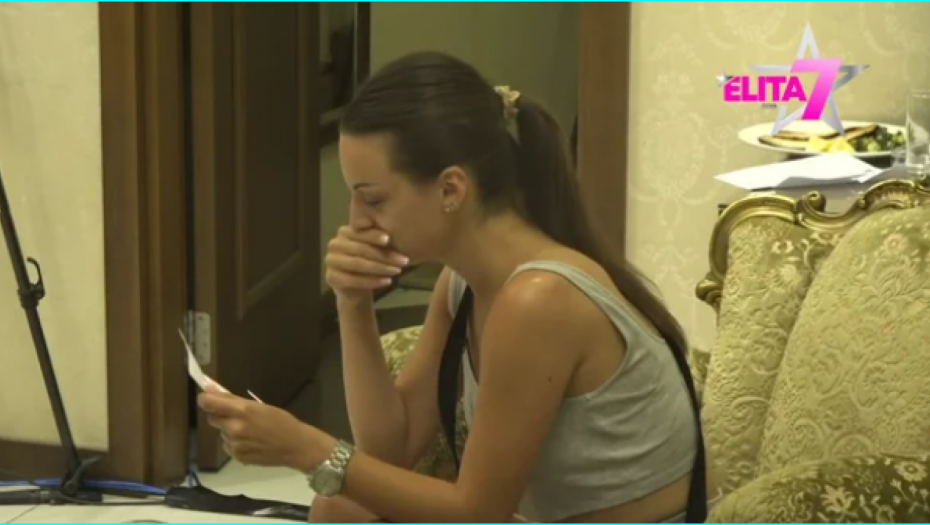 MIONA SAZNALA ŠTA NAROD MISLI O NJOJ Doživela neprijatnu scenu u hotelu, evo šta je uradila osoba iz spoljnog sveta!