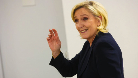 MARIN LE PEN POSLALA MOĆNU PORUKU "Francuzima je dosta toga!"