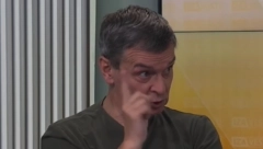 “JA SAM TERORISTA, TALIBAN, DIVERZANT” Pogledajte 92 sekunde totalnog Ćutinog ludila: Može li iko normalan da sledi ovog čoveka?!