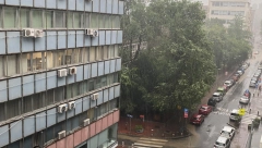 NEVREME SE SRUČILO NA BEOGRAD Ulice pod vodom, automobili se jedva probijaju (FOTO/VIDEO)
