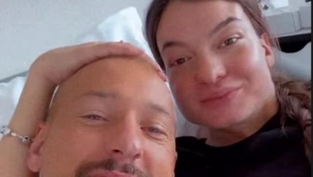 BIVŠI ZADRUGAR POSTAO OTAC! Presrećan objavio fotografiju iz porodilišta, evo koje ime je dao detetu