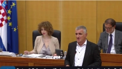 HRVATSKI POSLANIK LJUT ZBOG REZOLUCIJE: One koji su glasali za Rezoluciju o Jasenovcu proglasiti nepoželjnim u Hrvatskoj