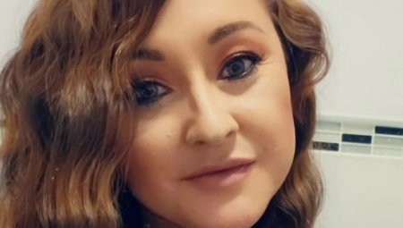 "OSEĆALA SAM NESNOSAN BOL" Zbog pogrešne dijagnoze lekara, ženi uznapredovala JEZIVA BOLEST (FOTO)