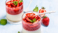 PANAKOTA SA JAGODAMA Italijanski desert rashladiće vas u trenu, a svima uspeva