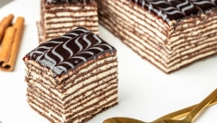 POSNA ROZEN TORTA SA ČOKOLADNIM PUDINGOM Klasik na drugačiji način, a topi se u ustima