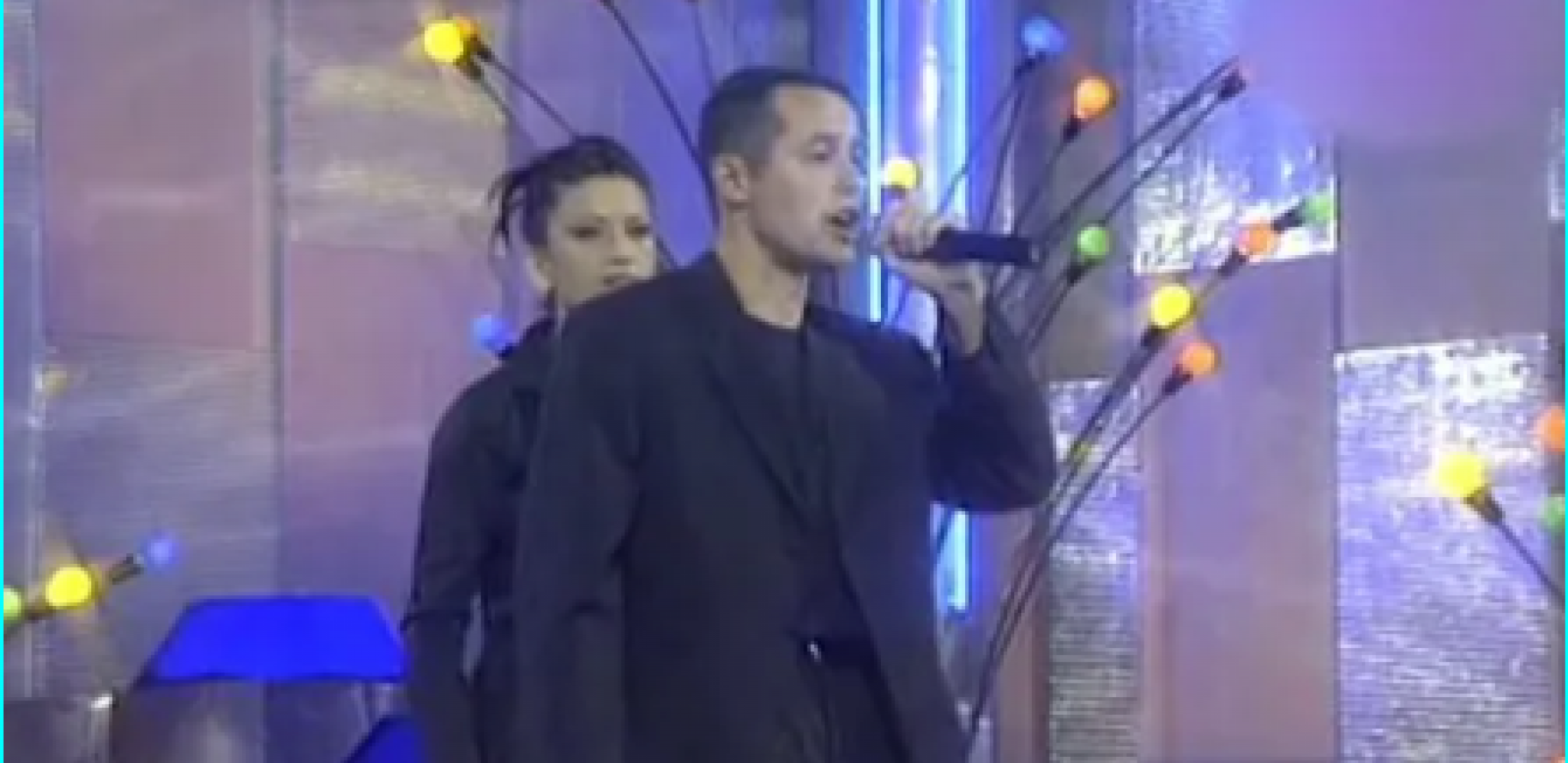 "HTEO SAM DA SE UBIJEM" Naš pevač zbog velike tragedije želeo sebi da oduzme život, ovako je sprečeno samoubistvo!
