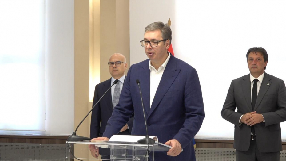 "VELIKE SNAGE SU OKUPLJENE U REGIONU" Vučić: Primetili smo više izviđačkih dronova oko Srbije (VIDEO)