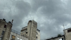 HITNO UPOZORENJE ZA BEOGRAD! Očekuje se snažno nevreme, stižu jaki pljuskovi, grmljavina i grad