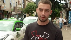 TAKSISTA IZ NIŠA PRONAŠAO TORBICU SA NOVCEM I TAJANSTVENIM DETALJEM: "Niko ne javlja da ga je izgubio, nisam znao šta da radim"