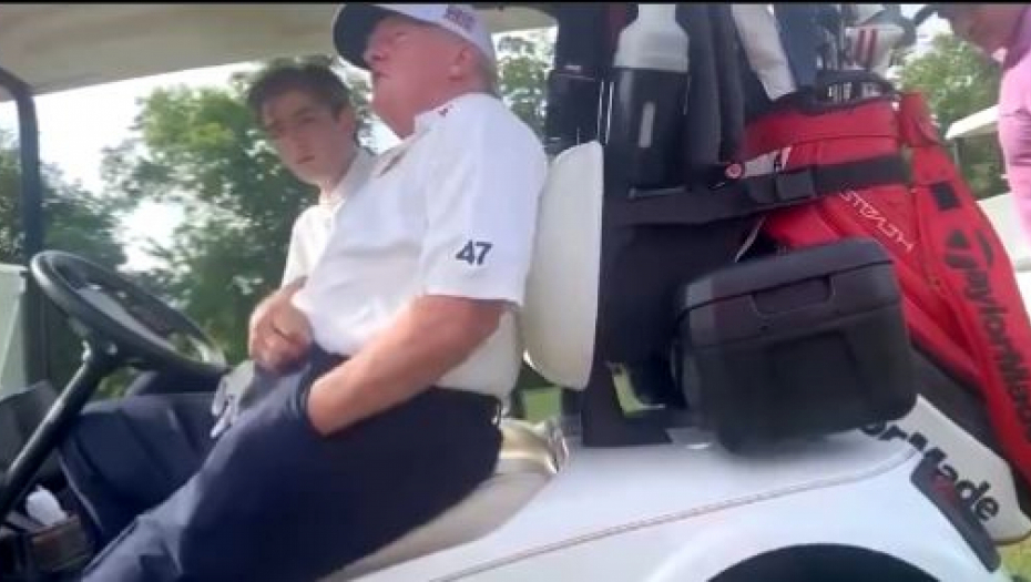 TAJNI SNIMAK TRAMPA KAKO VREĐA BAJDENA I KAMILU! "Polomljen, gomila izmeta", Donald najstrašnije vređao (VIDEO)