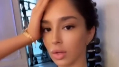 SPUŠTA HELANKE I OBLIZUJE SE Isplivao privatni snimak Đine Džinović, šok!