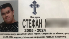 MLADENOVAC OBLEPLJEN UMRLICOM STRADALOG TINEJDŽERA, PORODICA SLOMLJENA "Izgleda da naša ljubav nije uspela da te zadrži na ovom svetu" (FOTO)