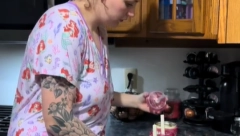 OVA ŽENA IMA ČETIRI ĆERKE Htela je SINA po svaku cenu, pa je platila 15.000 dolara da rodi MUŠKO DETE (VIDEO)