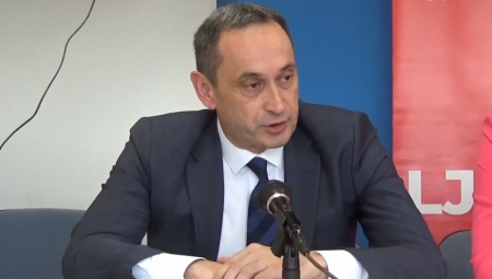 RANĐELOVIĆ NAVODNO UHAPŠEN NA PRIMOPREDAJI MITA Sumnjiči se da je uzeo najmanje 24.000 evra