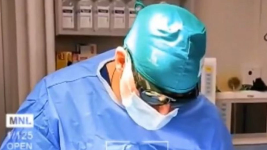 OVO JE OSUMNJIČENI DOKTOR POSLE ČIJEG ZAHVATA JE PACIJENT UMRO? Na mrežama je delio savete i kačio slike iz sale