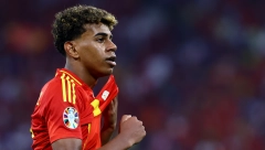 MOMAK OD 16 GODINA JE GAZDA NA TERENU Nestvarno šta je uradio Jamal, majstorija kakva se retko viđa (VIDEO)