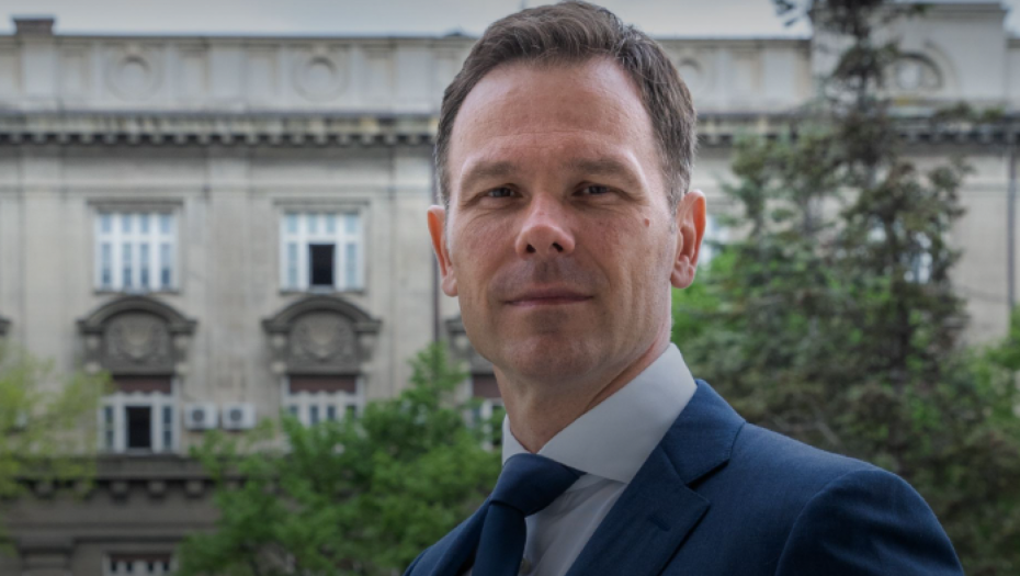 IZABRAN NOVI PREDSEDNIK OPŠTINE ZVEZDARA Siniša Mali: Mihailu želim puno uspeha na ovom mestu!