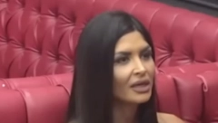 SKINULA SE JELENA MARINKOVIĆ Posle razvoda pokazala izvajane noge, a od pogleda na grudi se pada u nesvest!